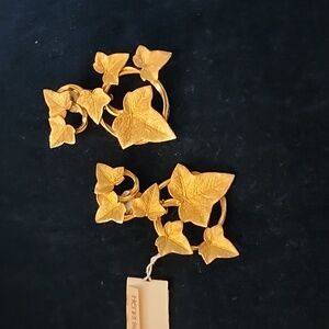 Vintage Clipon Earrings, leaf pattern, goldtone, 3" x 1 3/4"